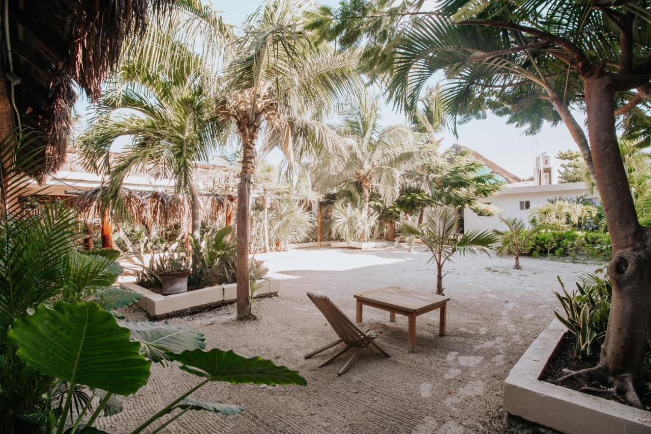 La Diosa Kali Beach Front Hotel Isla Holbox Bagian luar foto