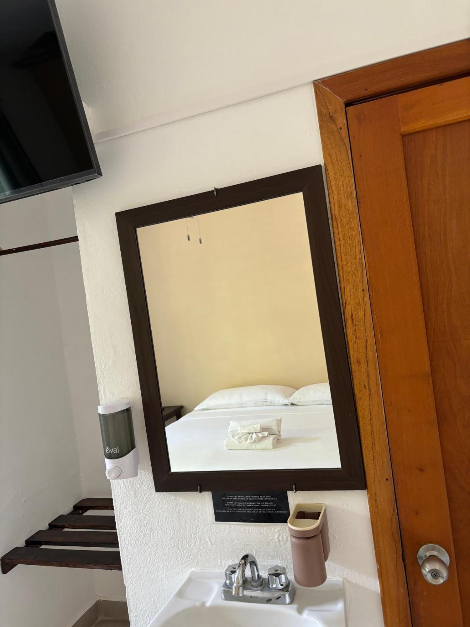 La Diosa Kali Beach Front Hotel Isla Holbox Bagian luar foto