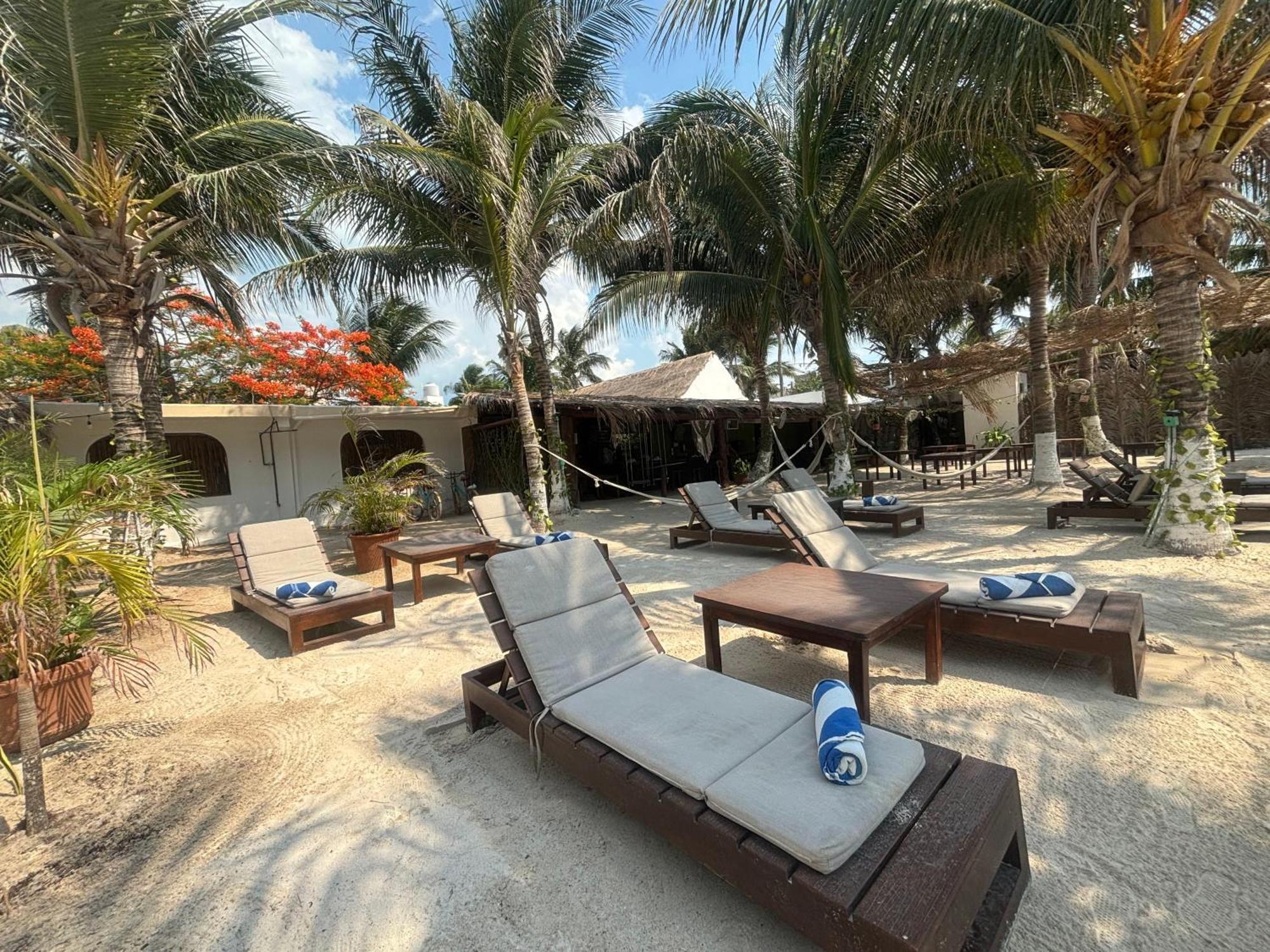 La Diosa Kali Beach Front Hotel Isla Holbox Bagian luar foto